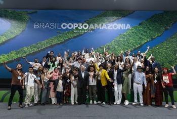 Participants during UN Secretary-General António Guterres’s Youth Roundtable at COP30 in Belém, Brazil.
