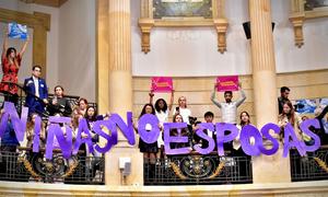 Colombian activists urge the Senate to eliminate child marriage.