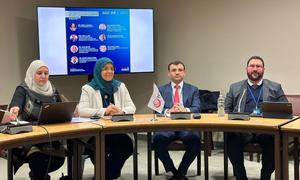 الثاني من اليسار: الدكتورة فضيلة قرين كبيرة المستشارين لدى منتدى التعاون الإسلامي للشباب التابع لمنظمة التعاون الإسلامي خلال فعالية في مقر الأمم المتحدة في نيويورك.