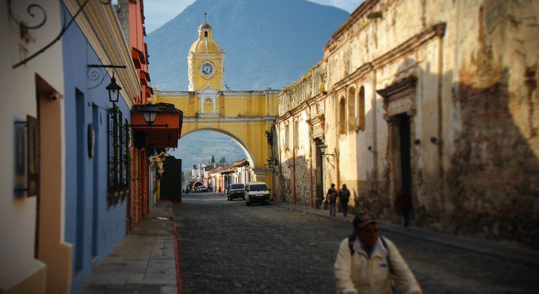 Una calle en la ciudad guatemalteca de Antigua.