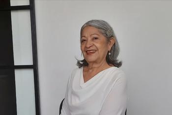 Gladis, una mujer venezolana que, a sus 71 años, se ha integrado en la sociedad argentina. ACNUR la ayudó a encontrar empleo.