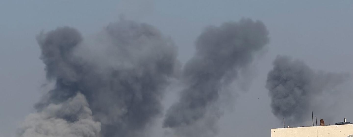 De la fumée provenant d'explosions s'élève du quartier de Shujaia, dans la ville de Gaza (photo d'archives).