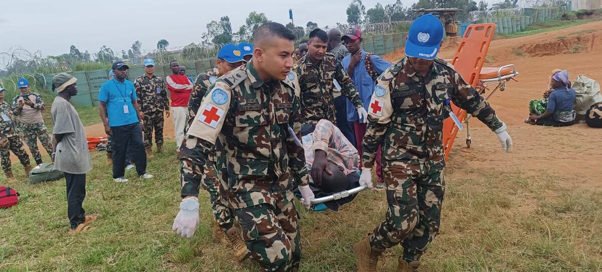 Las fuerzas de paz de la MONUSCO evacúan a cuatro civiles gravemente heridos al hospital de Bunia tras un ataque armado (foto de archivo).