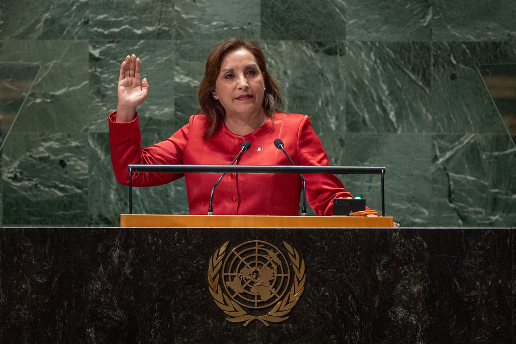 La presidenta de Perú, Dina Ercilia Boluarte Zegarra, interviene en el debate general del 78º periodo de sesiones de la Asamblea General.