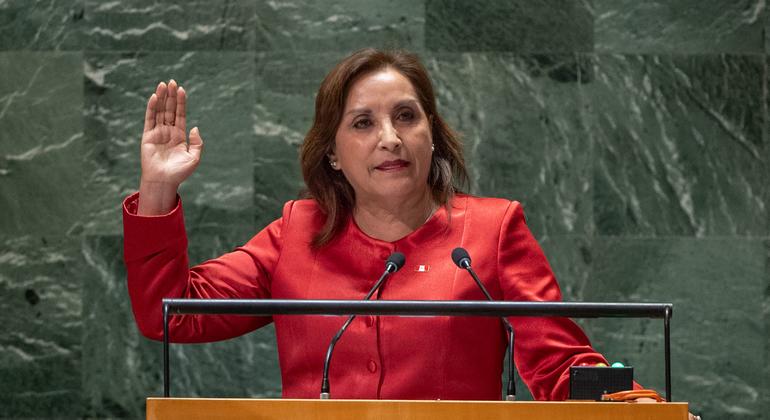 A presidente Dina Ercilia Boluarte Zegarra, do Peru, discursa no debate geral da 78ª sessão da Assembleia Geral