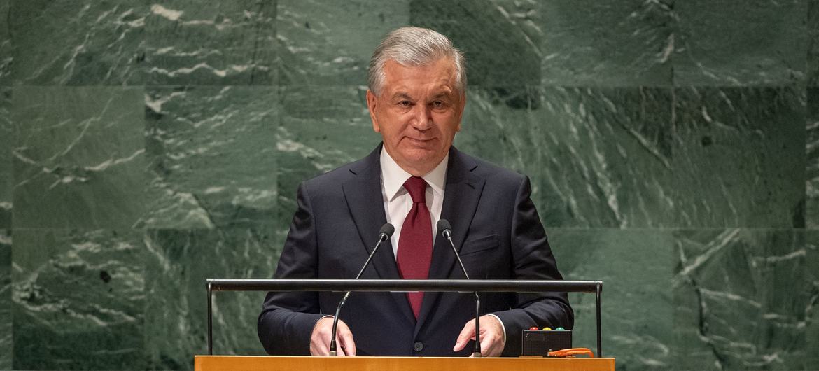Президент Узбекистана высупает перед Генеральной Ассамблеей ООН. 