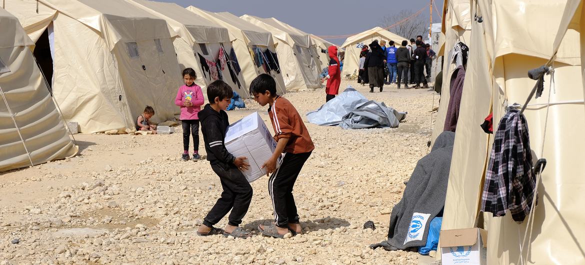 Hygiene kits are distributed to families displaced by the earthquakes in northwestern Syria in February (file photo).