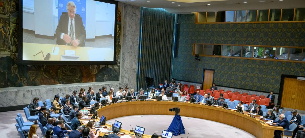 Tor Wennesland (on screen), Special Coordinator for the Middle East Peace Process and Personal Representative of the Secretary-General, briefs the Security Council meeting on the situation in the Middle East, including the Palestinian question.