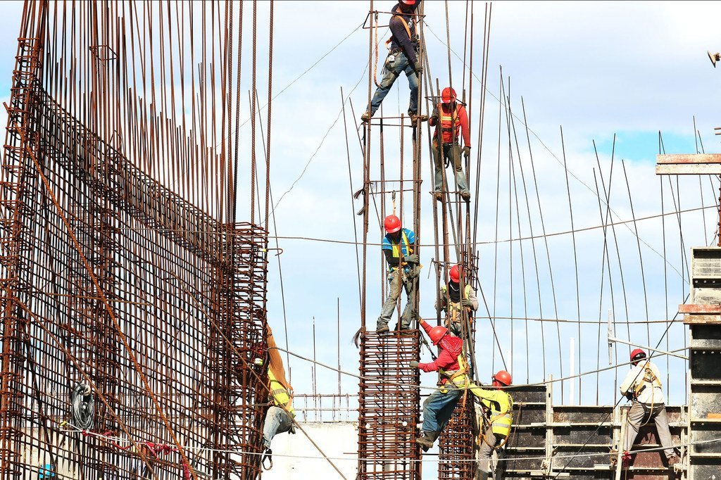 El relator especial de la ONU sobre las formas contemporáneas de la esclavitud está preocupado por las largas jornadas laborales en sectores de la economía costarricense en sectores como el de la construcción.