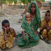 Une famille à Ghulam Shabbir Kaladi, dans la province du Sindh, au Pakistan.
