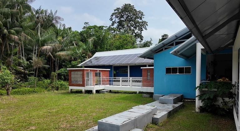 过去三年来，位于巴西帕拉州的玛丽亚·瑙拉·古维亚市立学校，始终在践行巴西气候大会的核心议题之一：如何让教育适应这个充满气候危机威胁的世界。