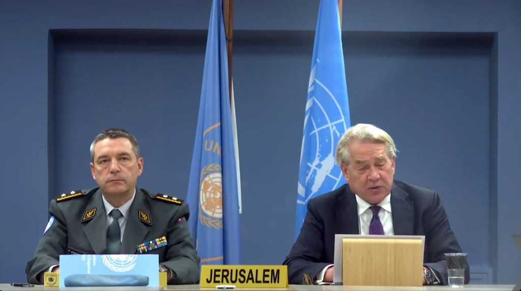 Tor Wennesland (right), UN Special Coordinator for the Middle East Peace Process, addresses the Security Council meeting on the situation in the Middle East, including the Palestinian question.