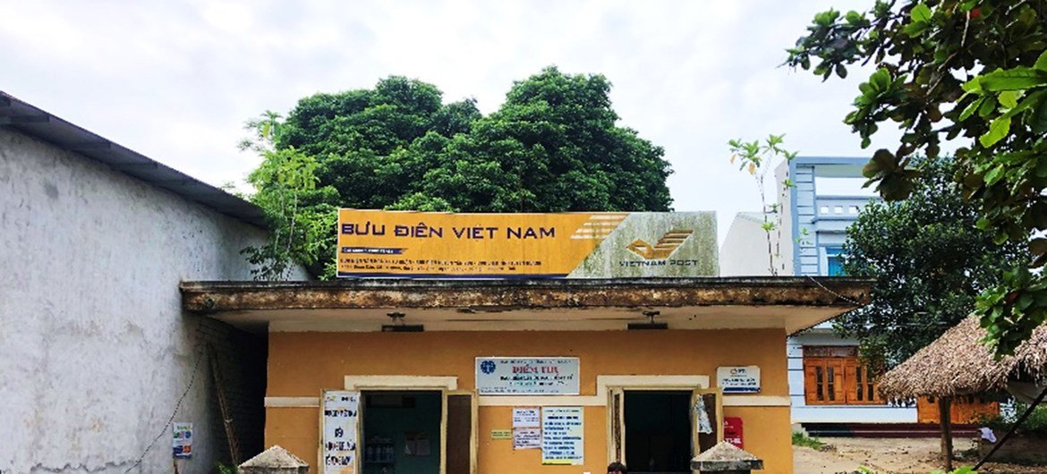 Em 2018, a União Postal Universal, UPU, e o seu Mecanismo de Assistência Técnica para a Inclusão Financeira, FITAF, forneceram assistência técnica e recursos financeiros aos operadores postais no Vietnã para que pudessem lançar serviços bancários electró…
