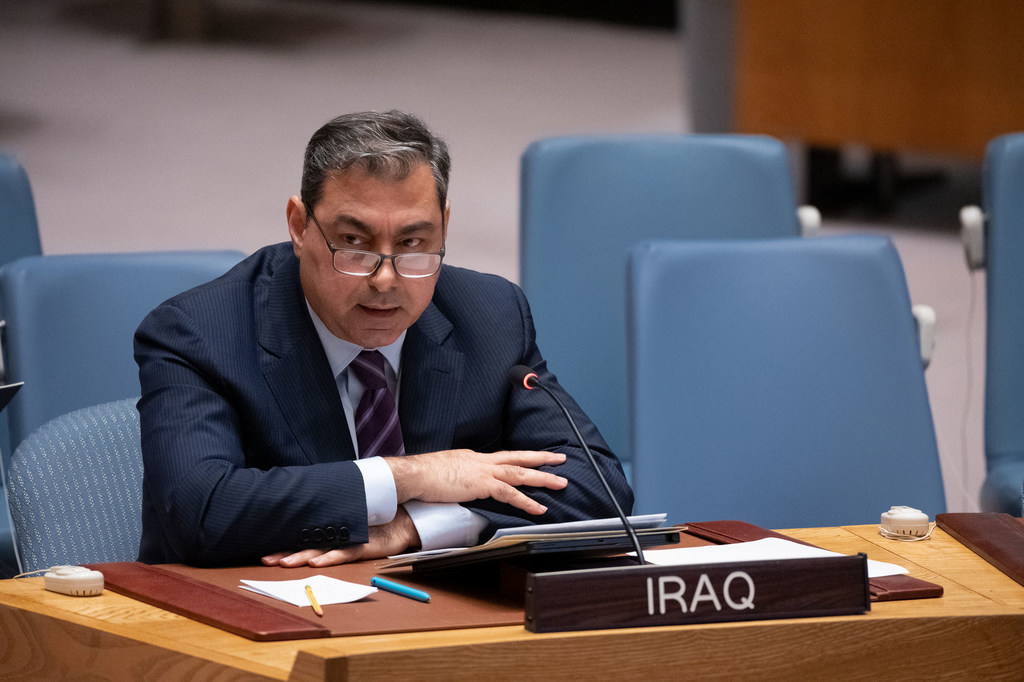 السيد سرحد سردار فتاح، نائب المندوب الدائم للعراق لدى الأمم المتحدة، يلقي كلمة أمام جلسة مجلس الأمن بشأن الوضع في العراق.