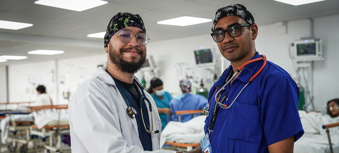 Hay unos 25.000 médicos y enfermeros venezolanos en Perú deseosos de servir en sus comunidades.