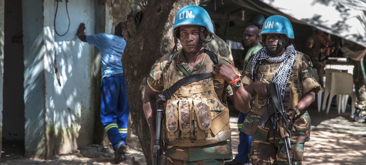 UN peacekeepers patrol a town in northeastern Central African Republic (file photo).