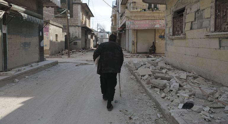 BM müzakerecisi, tüm Suriyelilerin çıkarına barış arayışında uzlaşmanın çok önemli olduğunu vurguladı

 Nguncel.com