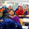 Фабрика по прозводству одежды в Бангладеш. 
