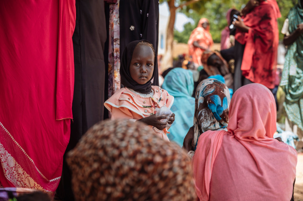 El Geneina, la capitale du Darfour occidental, accueille de nombreuses personnes déplacées à l'intérieur du pays en raison du conflit interethnique qui sévit au Soudan depuis 2003.