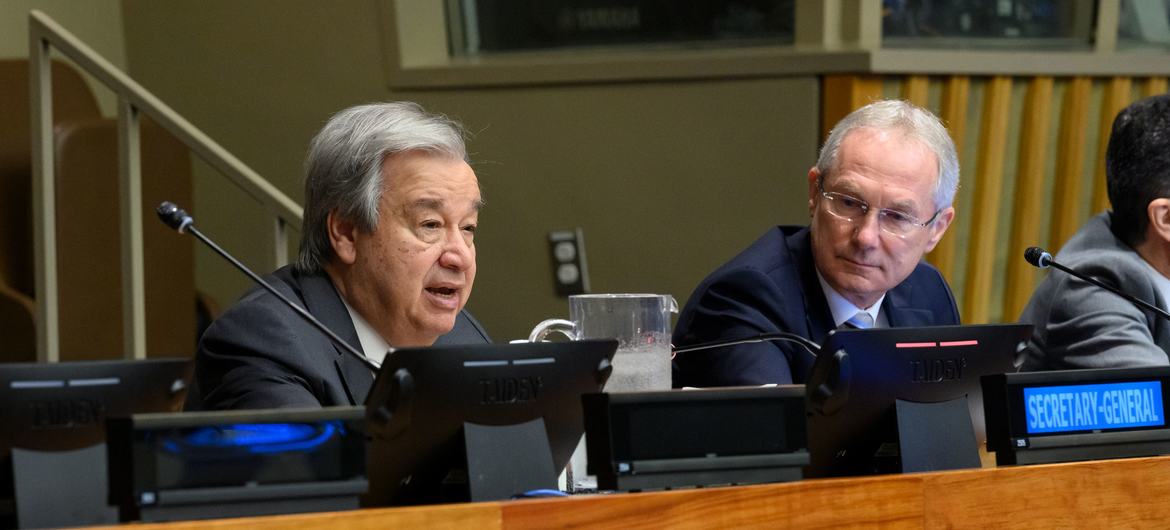 Secretary-General António Guterres (left) delivers his remarks at the annual ceremony to commemorate the life and legacy Nelson Mandela.