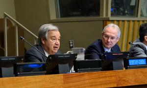 Secretary-General António Guterres (left) delivers his remarks at the annual ceremony to commemorate the life and legacy Nelson Mandela.