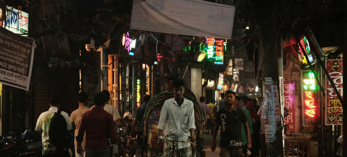 孟加拉国达卡街头。