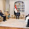 نائبة الأمين العام للأمم المتحدة أمينة محمد، تلتقي الرئيس المصري عبد الفتاح السيسي أثناء زيارتها لمصر.