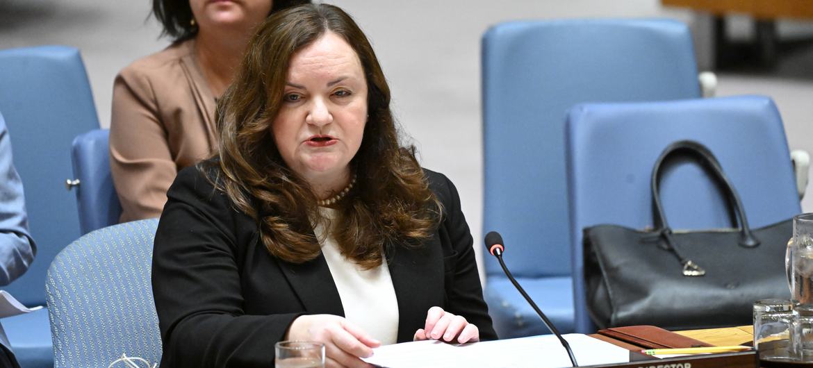Natalia Gherman, directrice exécutive de la Direction exécutive du Comité contre le terrorisme, prend la parole lors d'une réunion du Conseil de sécurité de ONU , à sa place dans l'hémicycle.