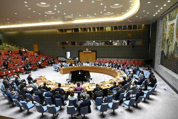 联合国安理会会议在纽约United Nations总部召开，这是会议的全景。