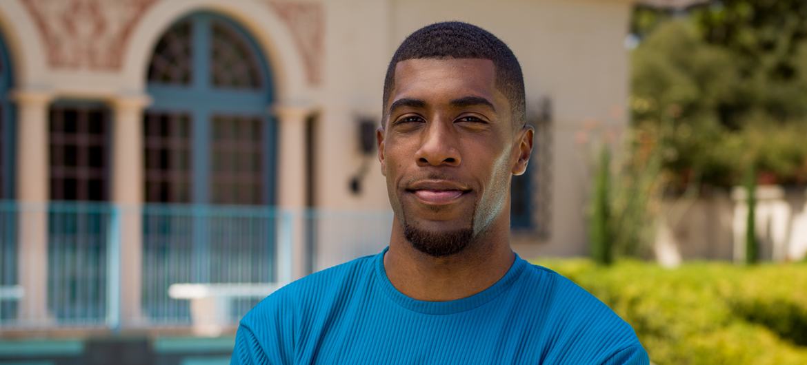 Jamal Hill, atleta paralímpico dos EUA e jovem líder dos Objetivos de Desenvolvimento Sustentável Jamal Hill, atleta paralímpico dos EUA e jovem líder dos Objetivos de Desenvolvimento Sustentável