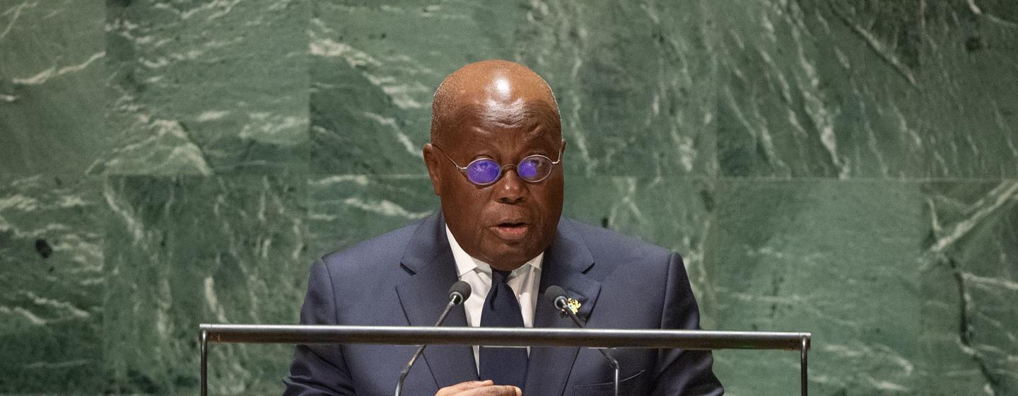 加纳总统阿库福-阿多在一般性辩论上发言。