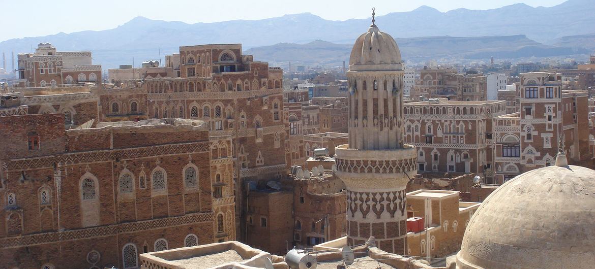 Hutijevci v Jemnu začasno zadržali osebje Združenih narodov v Sani