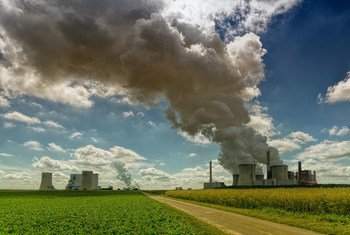 दुनिया भर में कोविड-19 महामारी के कारण उत्पन्न हुई आर्थिक मन्दी के बावजूद कार्बन डाइऑक्साइड के स्तरों में रिकॉर्ड बढ़ोत्तरी हो रही है.