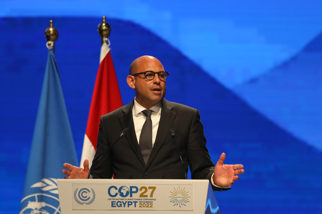 Simon Stiell, UN Climate Change Executive Secretary, delivers a speech at the COP27 conference in Egypt.