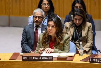 La embajadora de Emiratos Árabes Unidos, Lana Zaki Nusseibeh, interviene en la reunión del Consejo de Seguridad de la ONU sobre la situación en Oriente Medio, incluida la cuestión palestina.