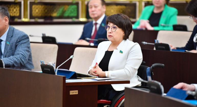 Сенатор Ляззат Калтаева – одна из нескольких депутатов с инвалидностью в Казахстане.