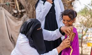 The head of immunization at Dar Sa’ad Medical Compound  in Aden goes to the streets to ensure children are vaccinated