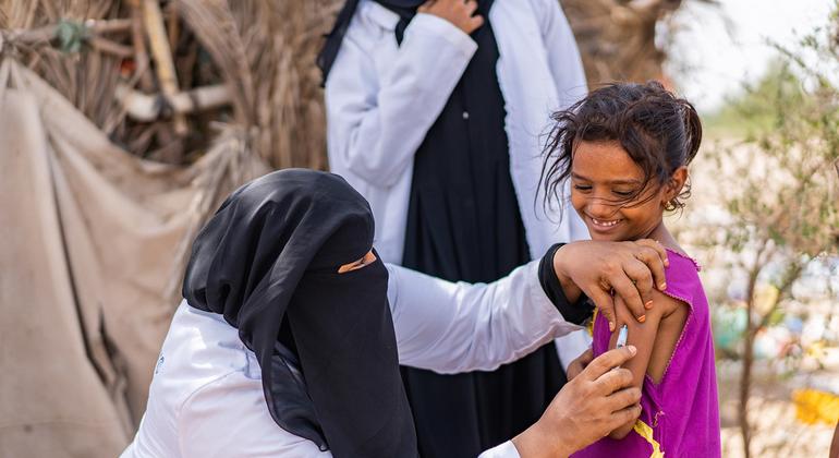 The head of immunization at Dar Sa’ad Medical Compound  in Aden goes to the streets to ensure children are vaccinated