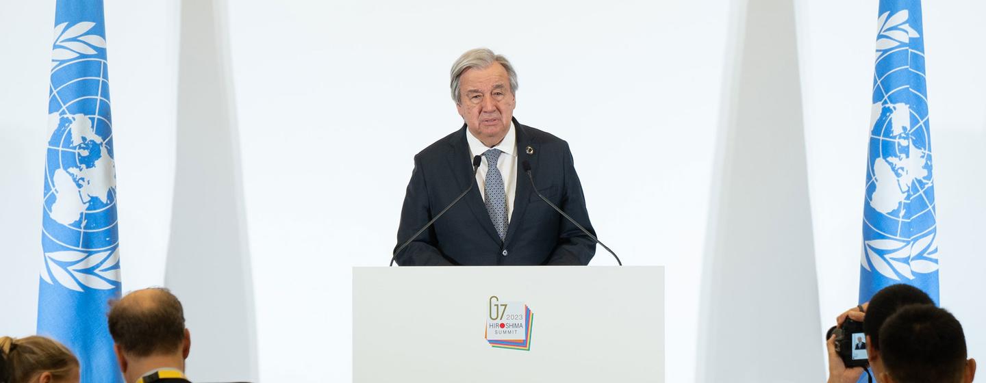 Le Secrétaire général António Guterres s'adresse à la presse, à l'issue de son voyage au Japon pour le Sommet du G7 d'Hiroshima 2023.