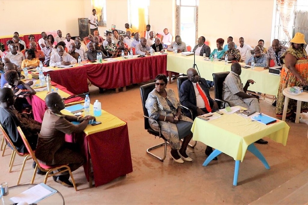 Baadhi ya watu, wakiwemo makamishna, viongozi wa jumuiya, vijana, na wawakilishi wanawake hivi karibuni walishiriki katika kongamano la amanilililoandaliwa na UNMISS Sudan Kusini.