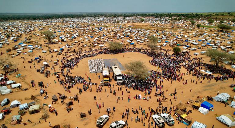 المزيد من اللاجئين يفرون من السودان إلى تشاد