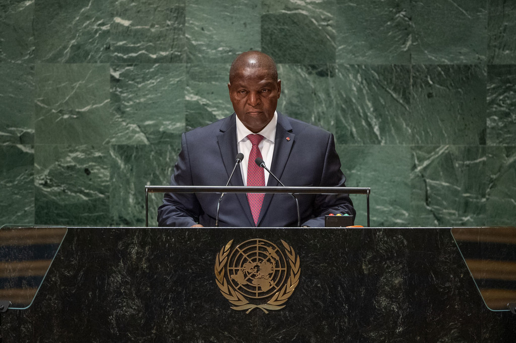 Faustin-Archange Touadéra, chef d'État de la République centrafricaine, s'adresse au débat général de la 78e session de l'Assemblée générale.