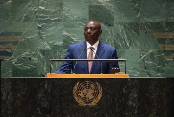 رئيس كينيا ويليام روتو يلقي كلمته أمام المناقشة العامة للجمعية العامة للأمم المتحدة.