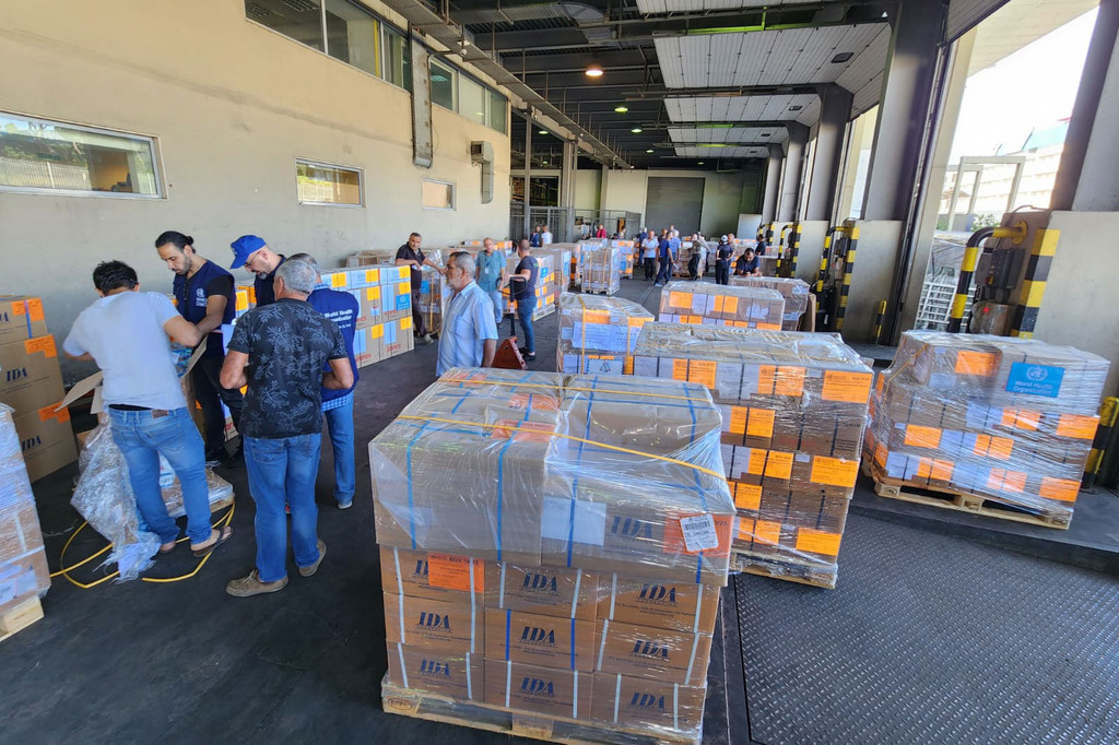 世卫组织针对黎巴嫩的霍乱疫情采取应急反应，第一批药品和供应包从迪拜物流中心抵达黎巴嫩。
