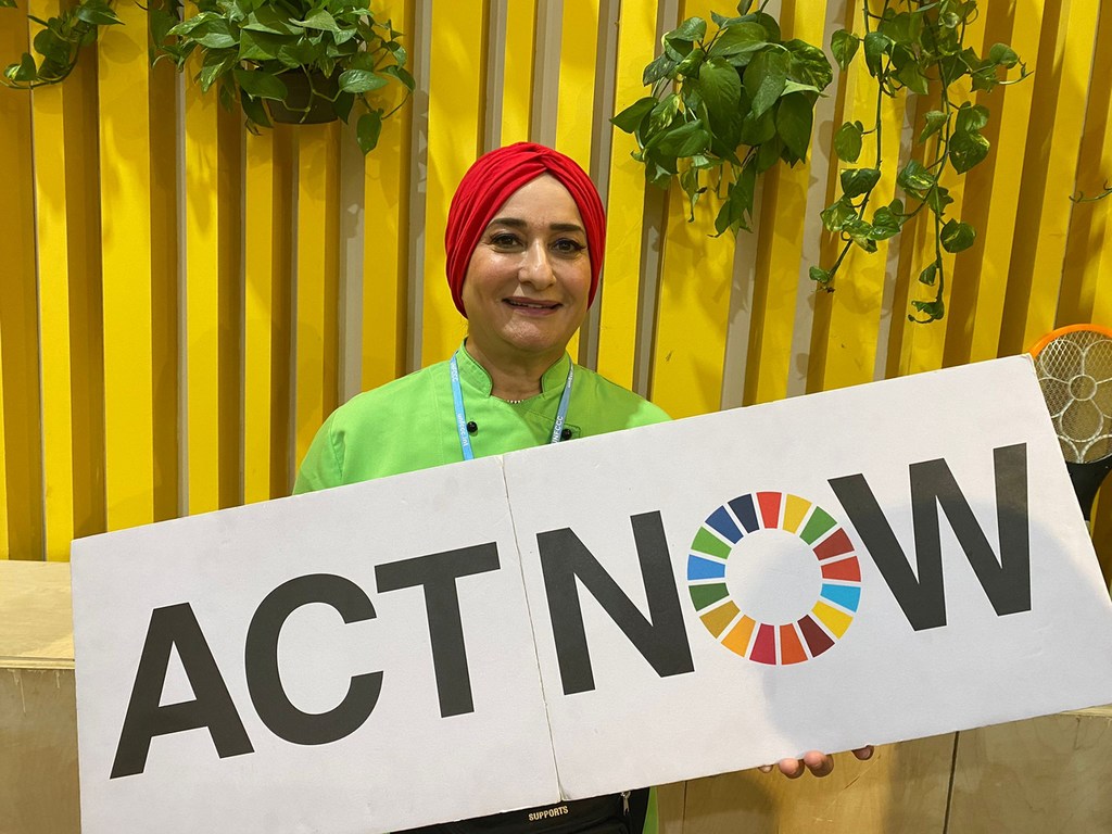الشيف منال العالم تشارك في أعمال المؤتمر المعني بالمناخ COP27.