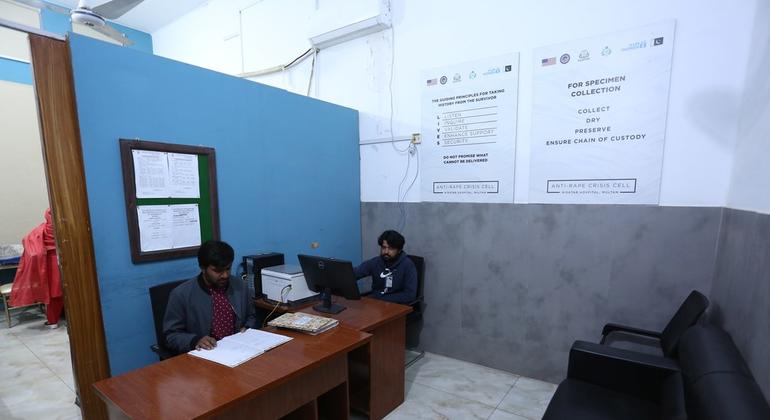 पाकिस्तान में बलात्कार विरोधी संकट राहत केन्द्र का एक दृश्य.