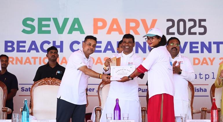 सामुदायिक-नेतृत्व वाली जलवायु कार्रवाई के लिए बाबिना कंडी को सम्मानित किया गया.