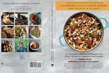 Portada del libro de cocina en apoyo de las Naciones Unidas