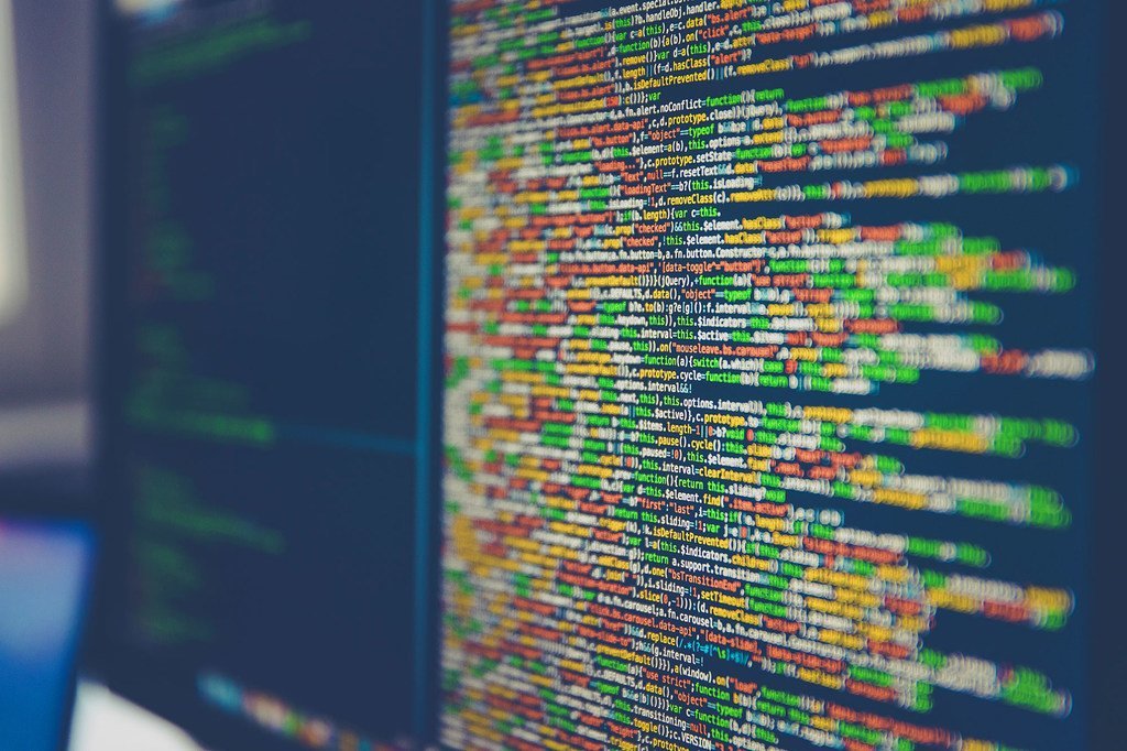 Maandishi kwa lugha ya teknolojia au coding kwenye kompyuta.