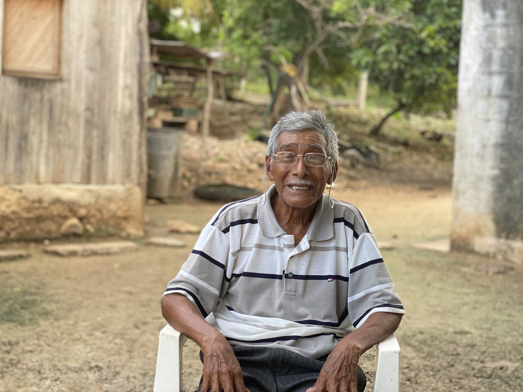 Luis Felicito Castro lleva la mitad de su vida en México. Tenía 35 años cuando llegó a Chiapas en 1981. Participó en los trabajos de restauración del sitio arqueológico de Edzná.